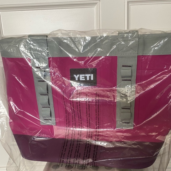 yeti camino carryall prickly pear